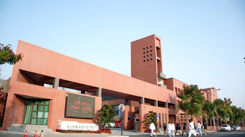 广东连接器材质分类及规格解析：揭秘连接器背后的秘密**
